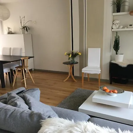 Poppies , Free Parking 3* Ostend