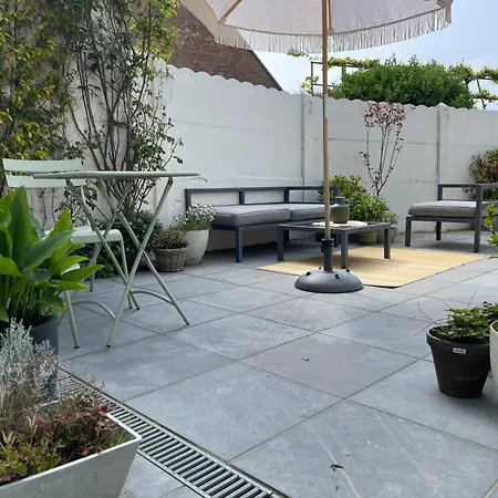 Poppies , Free Parking Gasthof 4*