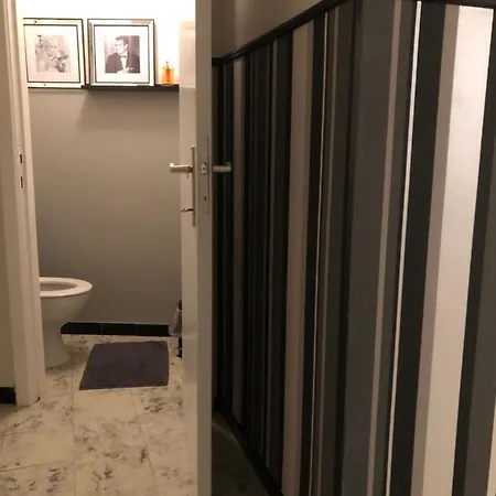 Poppies , Free Parking Gasthof Ostende