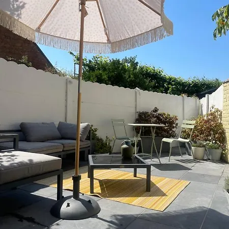 Poppies , Free Parking Maison d'hôtes Ostende