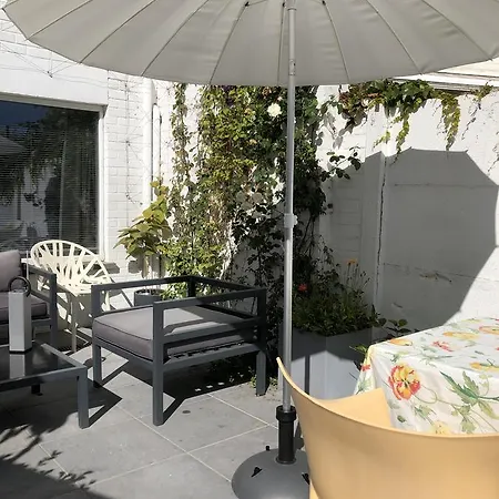 Poppies , Free Parking Maison d'hôtes