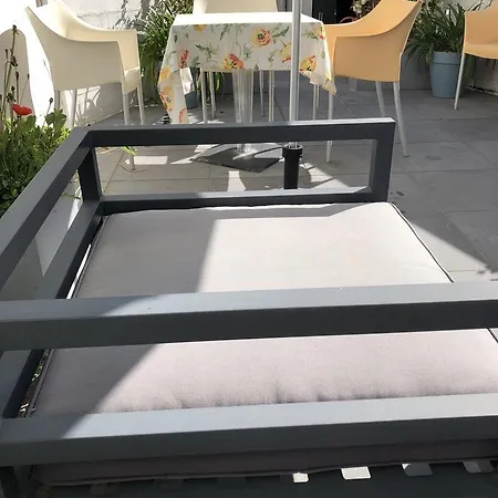 Poppies , Free Parking Maison d'hôtes