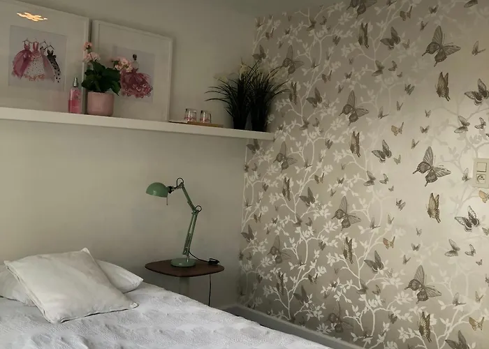 게스트하우스 Poppies , Free Parking 4*