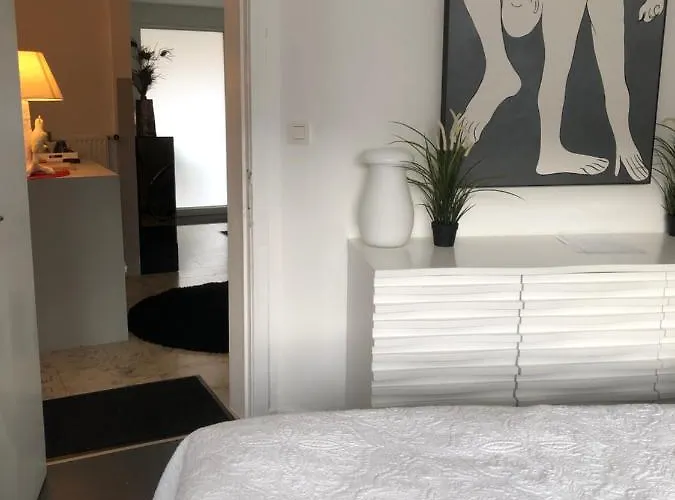 Poppies , Free Parking 게스트하우스 4*