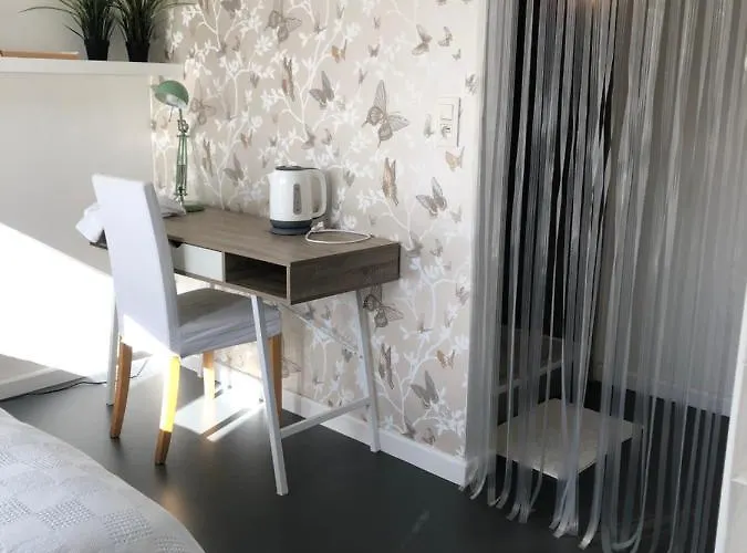 게스트하우스 Poppies , Free Parking