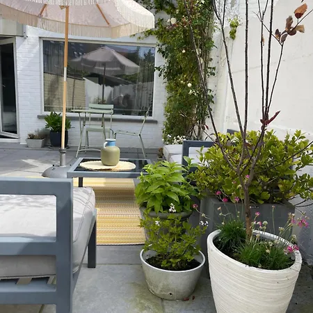 Guesthouse Poppies, Free Parking, No Bikes Inside 4* Ostende